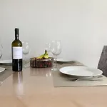 Appartement Citywohnung Mit Gartenzugang *