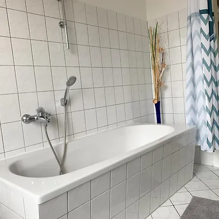 Apartment Citywohnung Mit Gartenzugang