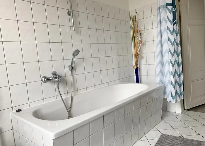 Apartment Citywohnung Mit Gartenzugang